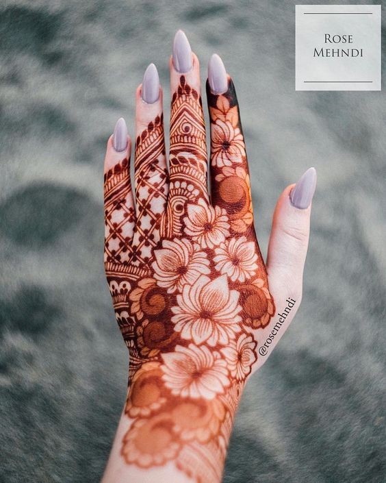 Famous mehandi artist Greater Noida NCR