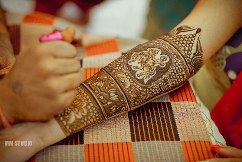 Famous mehandi artist Greater Noida NCR