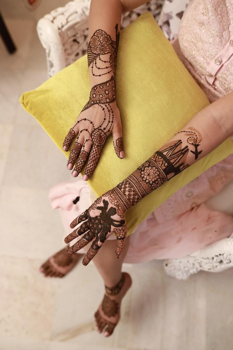 Famous mehandi artist Greater Noida NCR