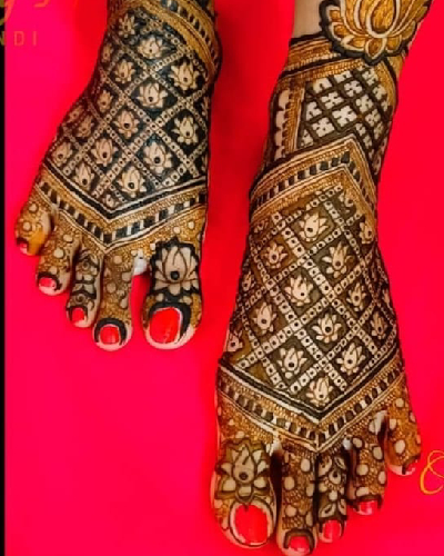Best Foot Mehandi artist in Greater Noida