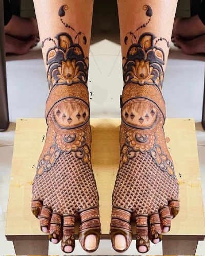 Best Foot Mehandi artist in Greater Noida